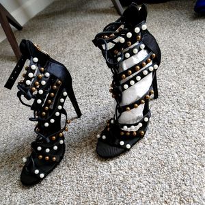 NWOT Cape Robbin Heels